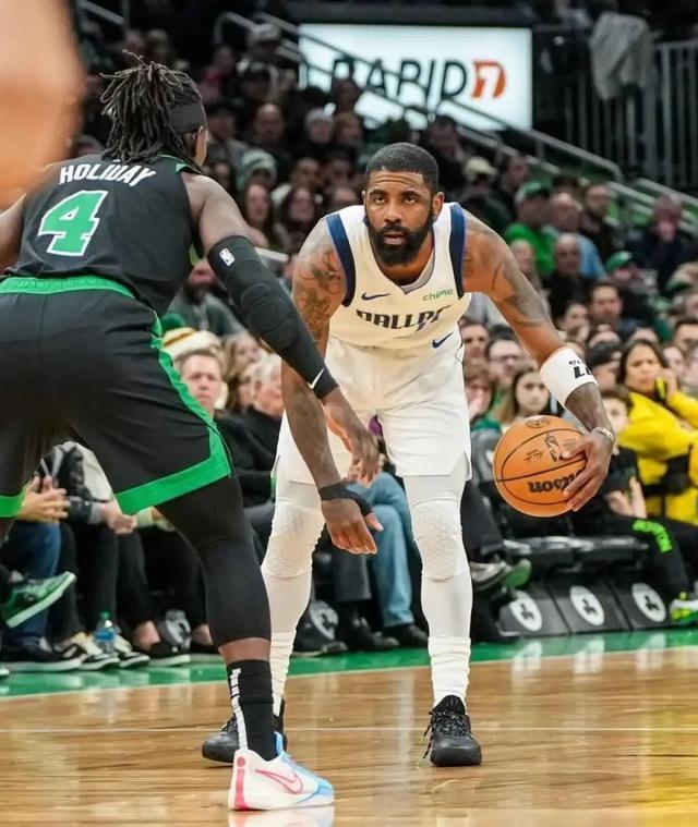 包含赛后马德里竞技备战欧超杯达拉斯独行侠围绕NBA常规赛绝杀压哨，内马尔在勇士比赛中败北都惊呆了的词条